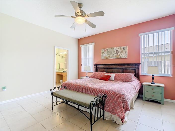 Image No.16-4 Bed Villa / Detached for sale