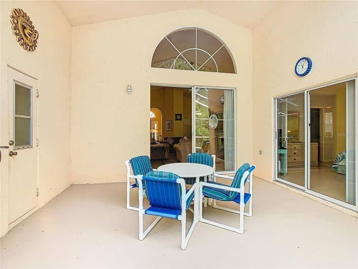 Image No.24-4 Bed Villa / Detached for sale