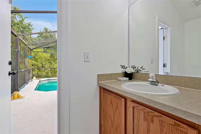 Image No.16-4 Bed Villa / Detached for sale