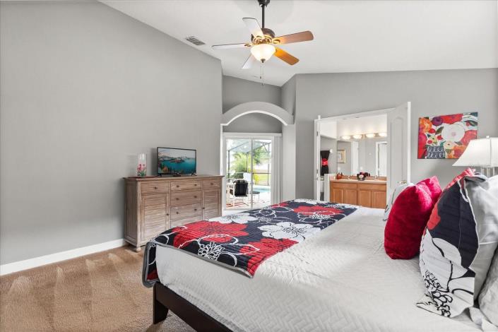 Image No.30-4 Bed Villa / Detached for sale