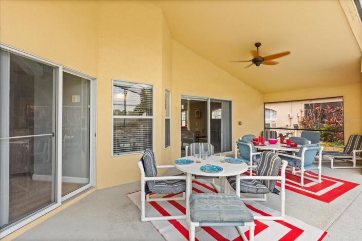 Image No.9-4 Bed Villa / Detached for sale