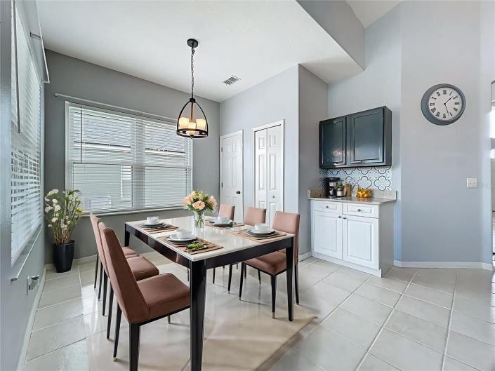 Image No.11-3 Bed Villa / Detached for sale