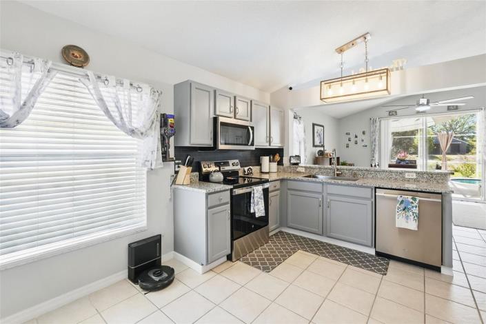 Image No.17-3 Bed Villa / Detached for sale