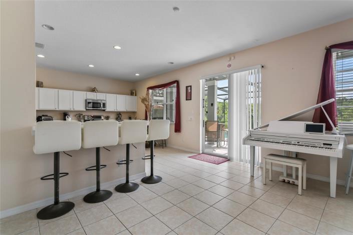 Image No.10-5 Bed Villa / Detached for sale