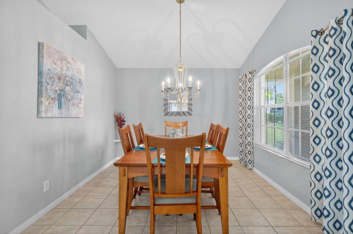 Image No.21-4 Bed Villa / Detached for sale