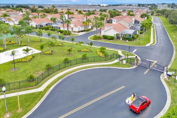 Image No.8-4 Bed Villa / Detached for sale