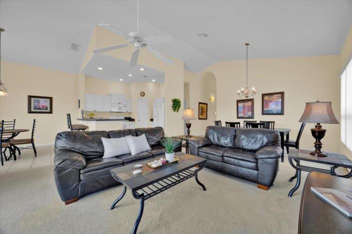 Image No.18-4 Bed Villa / Detached for sale