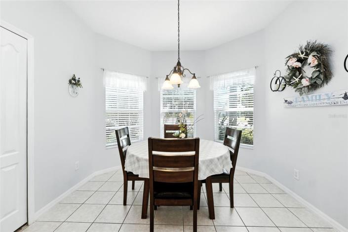 Image No.11-4 Bed Villa / Detached for sale