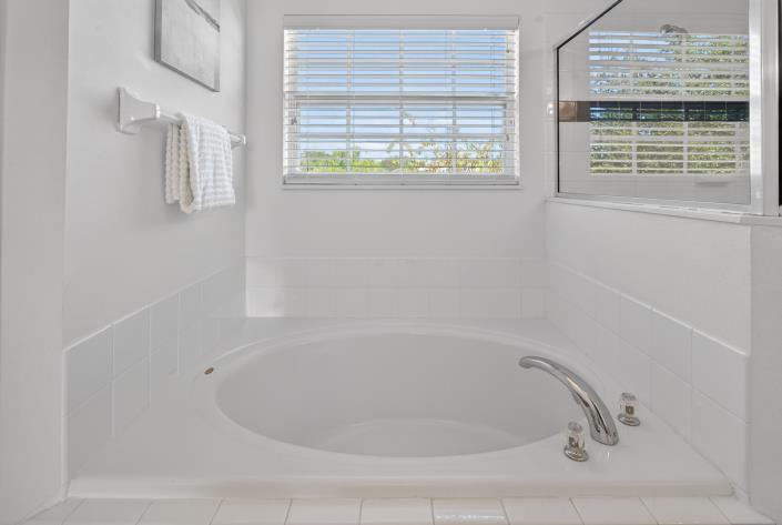 Image No.12-5 Bed Villa / Detached for sale