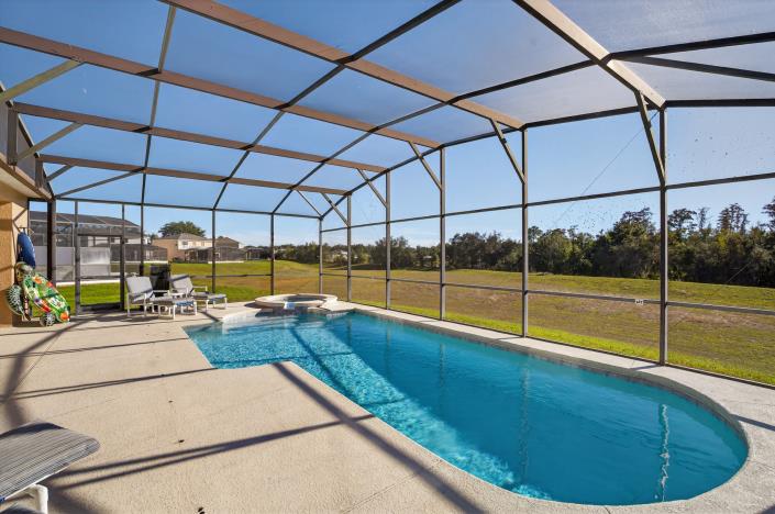 Image No.42-5 Bed Villa / Detached for sale