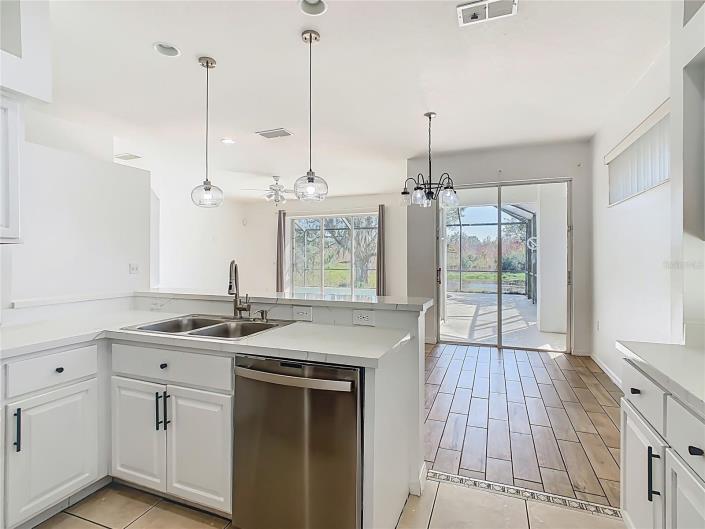 Image No.15-4 Bed Villa / Detached for sale