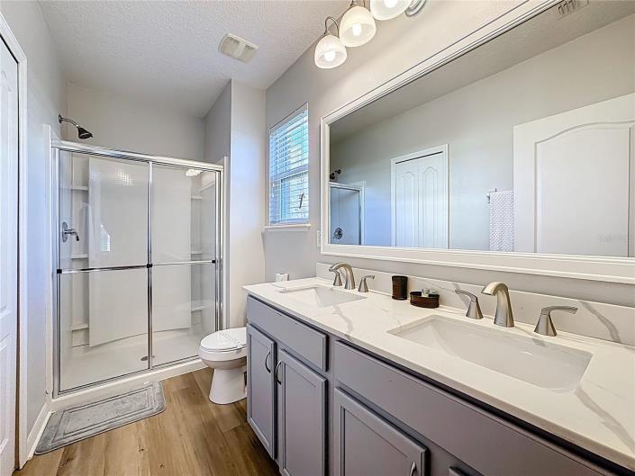 Image No.26-5 Bed Villa / Detached for sale