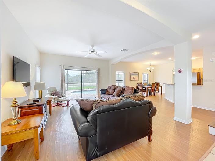 Image No.9-4 Bed Villa / Detached for sale