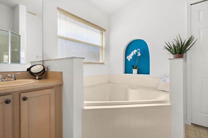 Image No.36-4 Bed Villa / Detached for sale