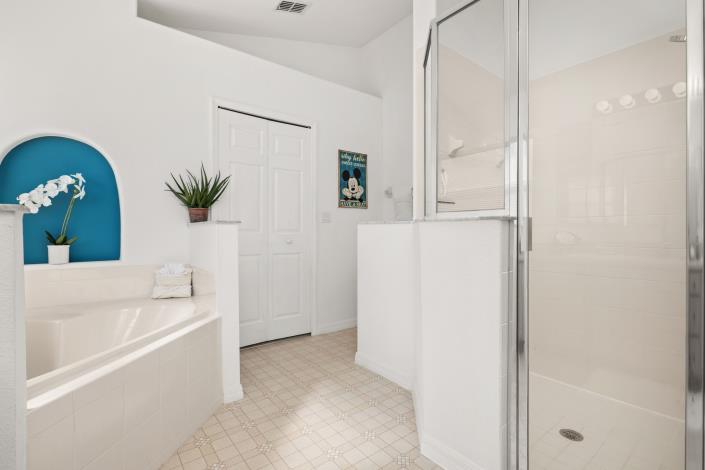 Image No.37-4 Bed Villa / Detached for sale