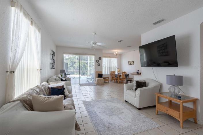 Image No.11-4 Bed Villa / Detached for sale