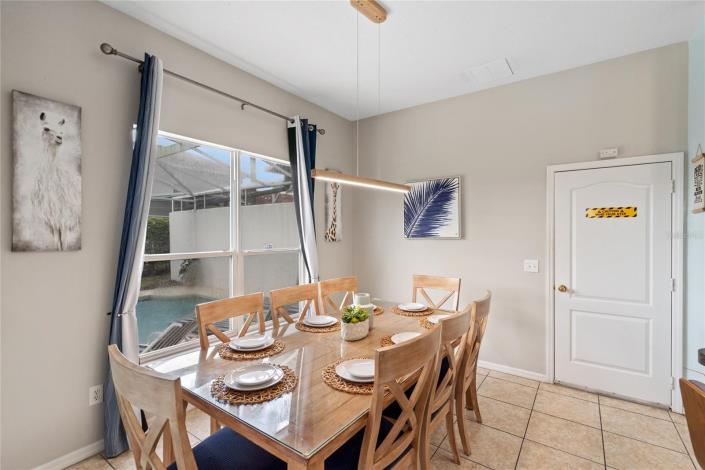 Image No.10-5 Bed Townhouse for sale