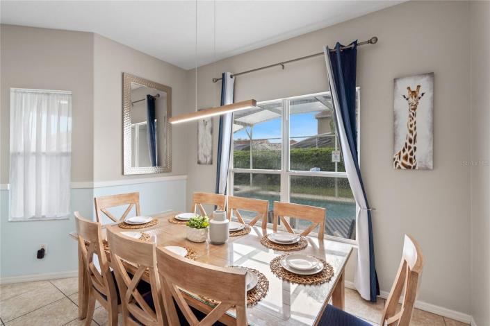 Image No.11-5 Bed Townhouse for sale