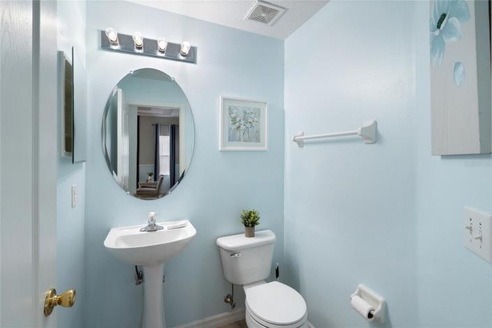 Image No.20-5 Bed Townhouse for sale