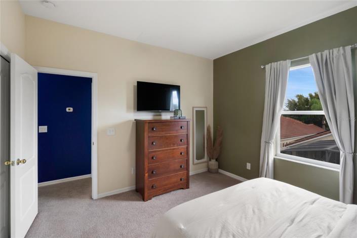 Image No.22-5 Bed Townhouse for sale