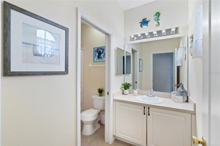 Image No.26-5 Bed Townhouse for sale