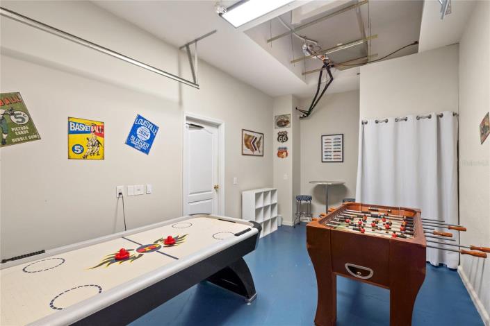 Image No.28-5 Bed Townhouse for sale