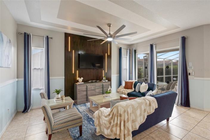 Image No.8-5 Bed Townhouse for sale