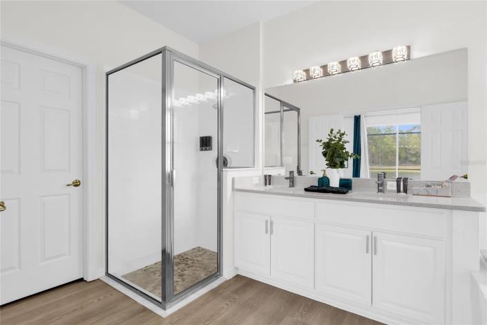 Image No.18-4 Bed Villa / Detached for sale