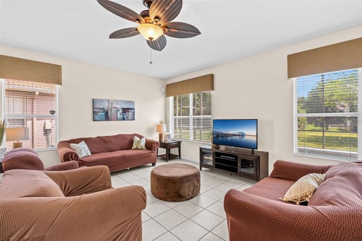 Image No.13-4 Bed Villa / Detached for sale