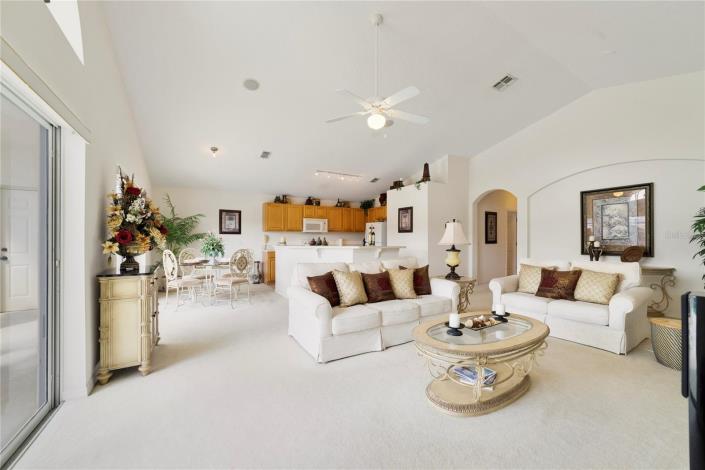 Image No.6-4 Bed Villa / Detached for sale