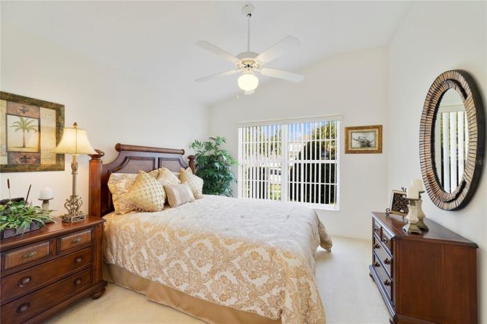 Image No.18-4 Bed Villa / Detached for sale