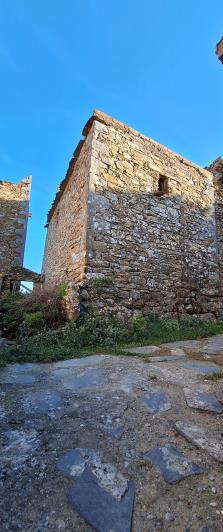 Image No.2-Maison de campagne de 5 chambres à vendre à Mani Kiparissos