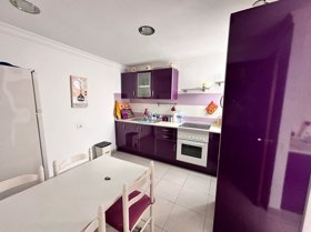 Photo 0