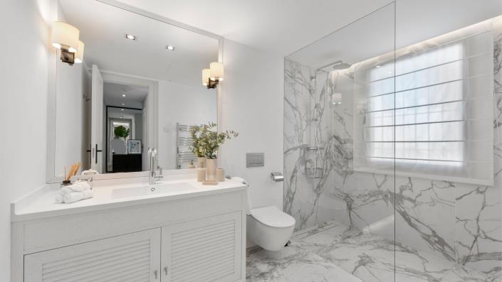 Image No.19-Villa de 7 chambres à vendre à Nueva Andalucia