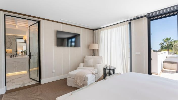 Image No.24-Villa de 7 chambres à vendre à Nueva Andalucia