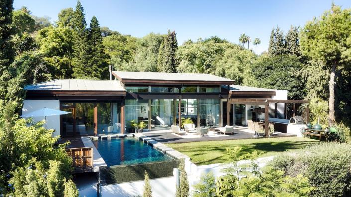 Image No.1-Villa de 5 chambres à vendre à Nueva Andalucia