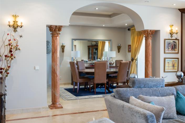 Image No.10-Villa de 7 chambres à vendre à Nueva Andalucia