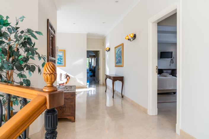 Image No.30-Villa de 7 chambres à vendre à Nueva Andalucia