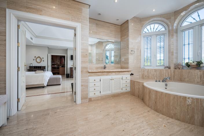 Image No.37-Villa de 7 chambres à vendre à Nueva Andalucia