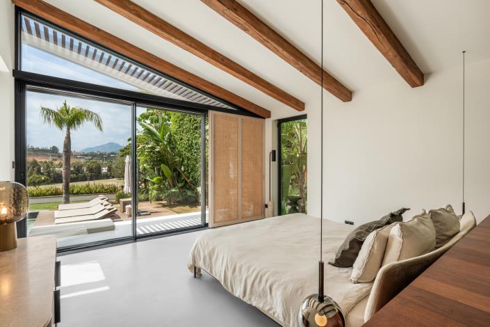 Image No.2-Villa de 7 chambres à vendre à Nueva Andalucia