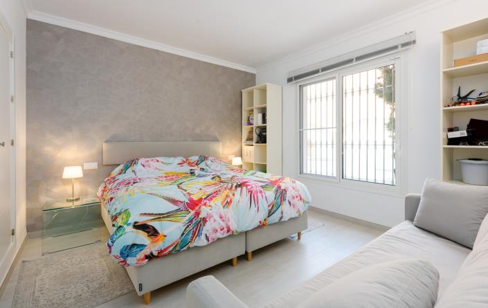 Image No.64-2 Bed Apartment for sale