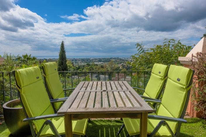 Image No.101-2 Bed Apartment for sale