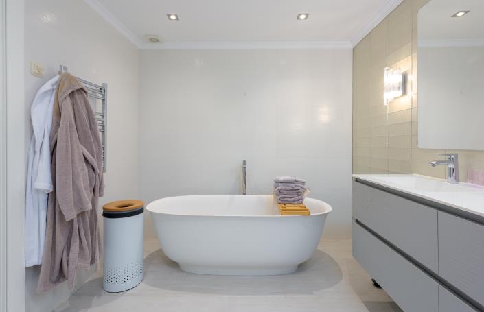 Image No.65-2 Bed Apartment for sale