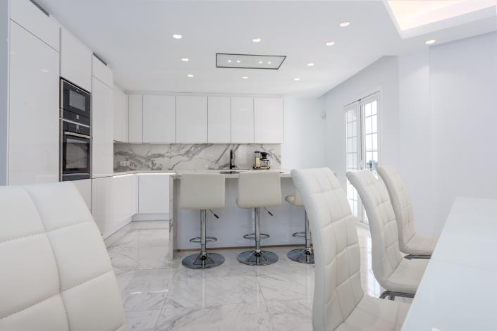 Image No.87-3 Bed House for sale