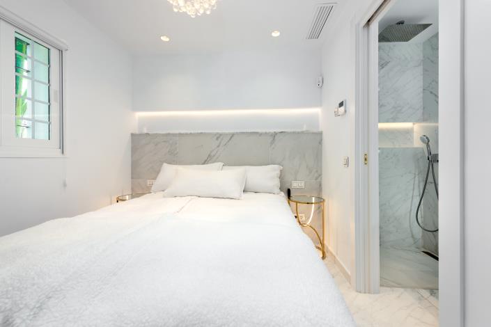 Image No.66-3 Bed House for sale