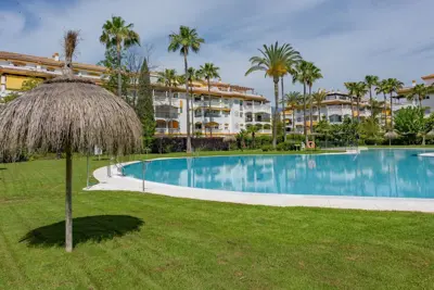 Destination-Marbella-Ground-Floor-Apartment-Puerto-Banus-R5045983-003