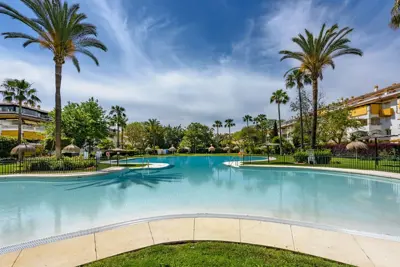 Destination-Marbella-Ground-Floor-Apartment-Puerto-Banus-R5045983-001