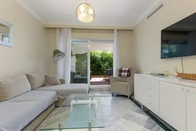 Destination-Marbella-Ground-Floor-Apartment-Puerto-Banus-R5045983-009