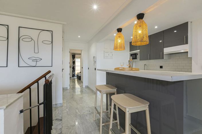 Image No.10-2 Bed Apartment for sale