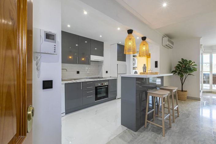 Image No.28-2 Bed Apartment for sale